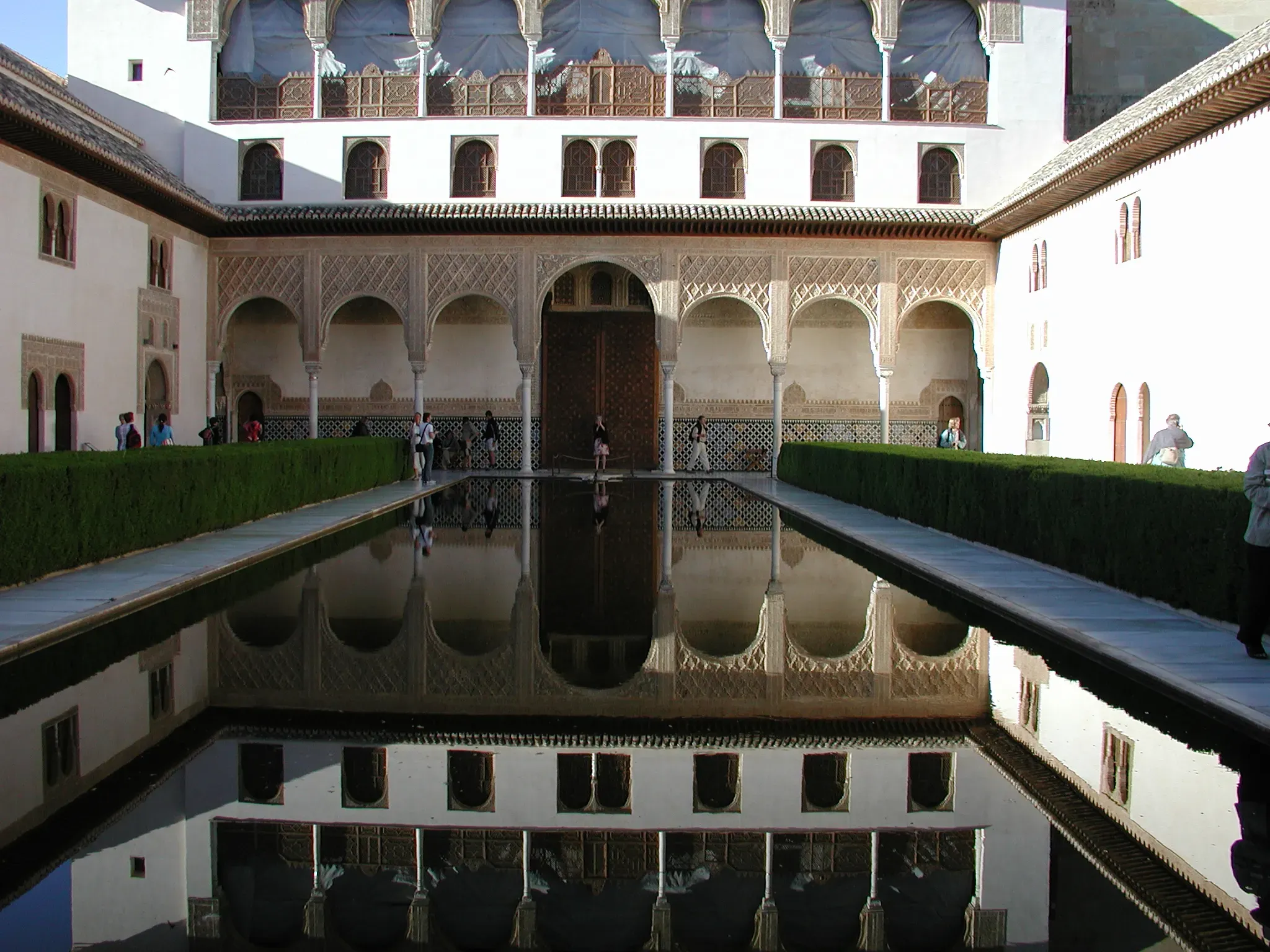 Discovering Alhambra Majestic Beauty