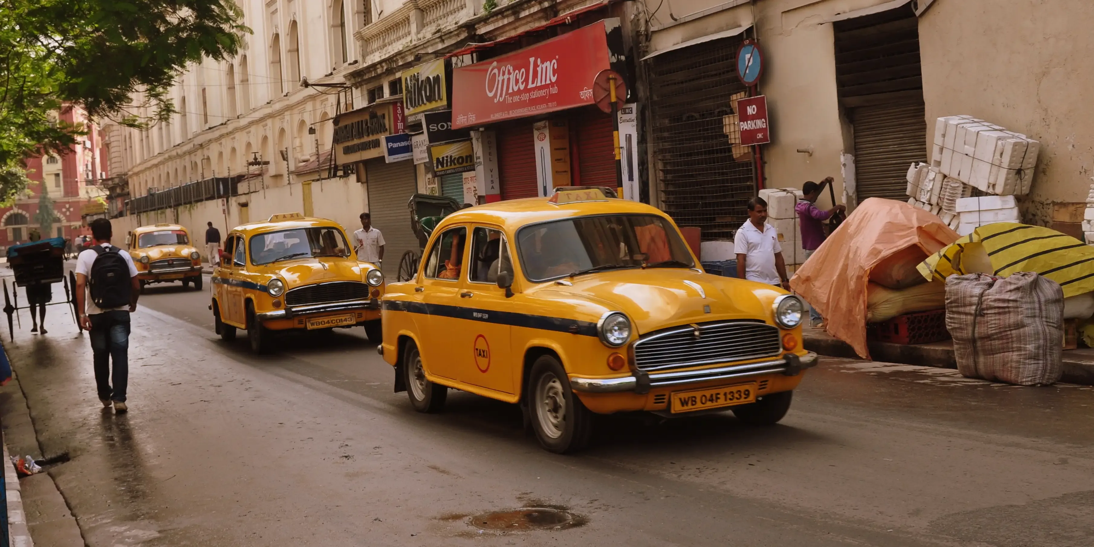 Yellow cabs of Calcutta