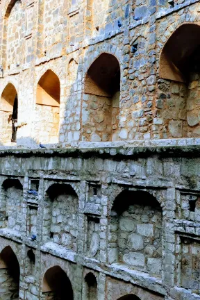 agrasen ki baoli historical step well near central delhi
