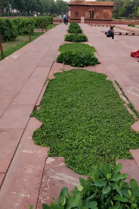 garden in persian style