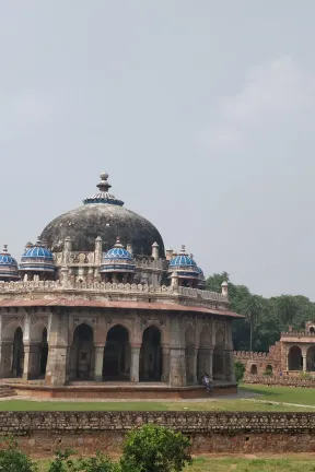 isa khans mosque