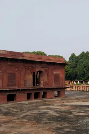 red zafar mahal